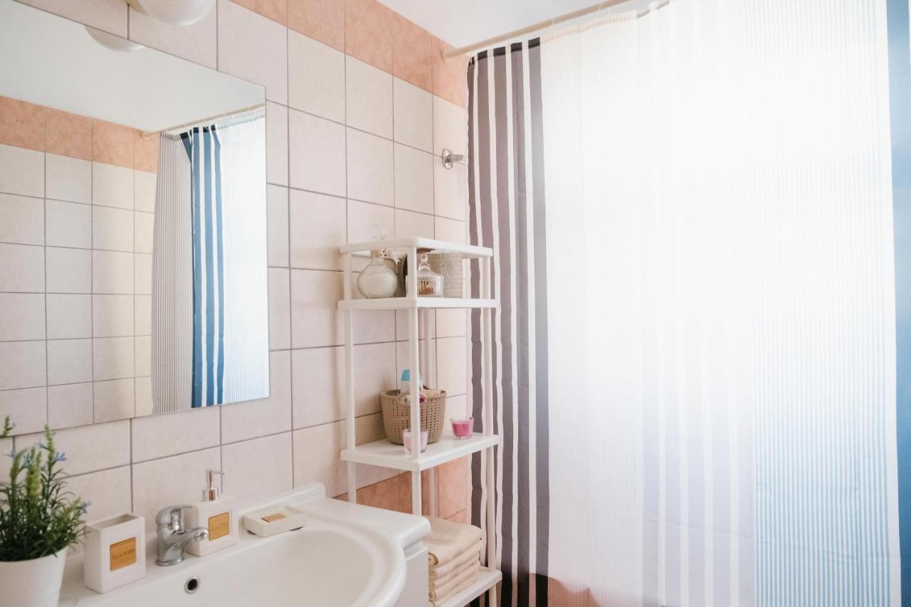 Aphrodite Gardens No.9 Luxury Apt Paphos Eksteriør bilde